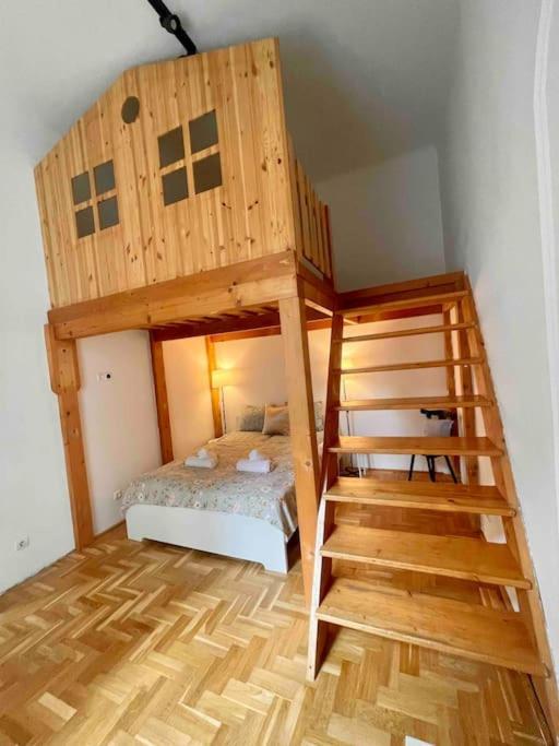 Knezits Spacious Ac Terrace Free Parking Budapest Esterno foto